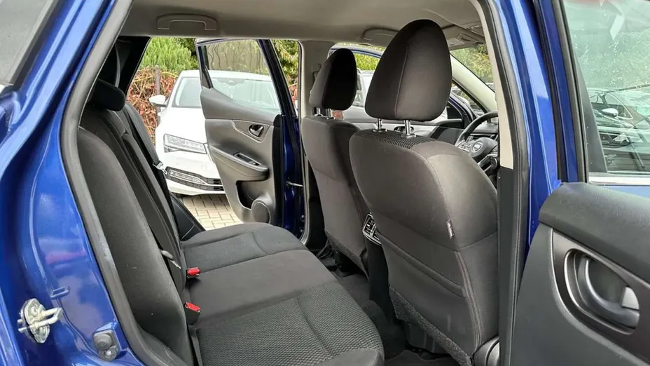 NISSAN Qashqai -