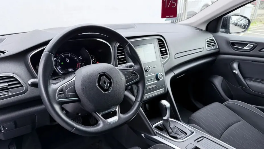 RENAULT Megane -