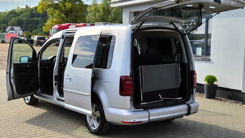 VOLKSWAGEN Caddy -