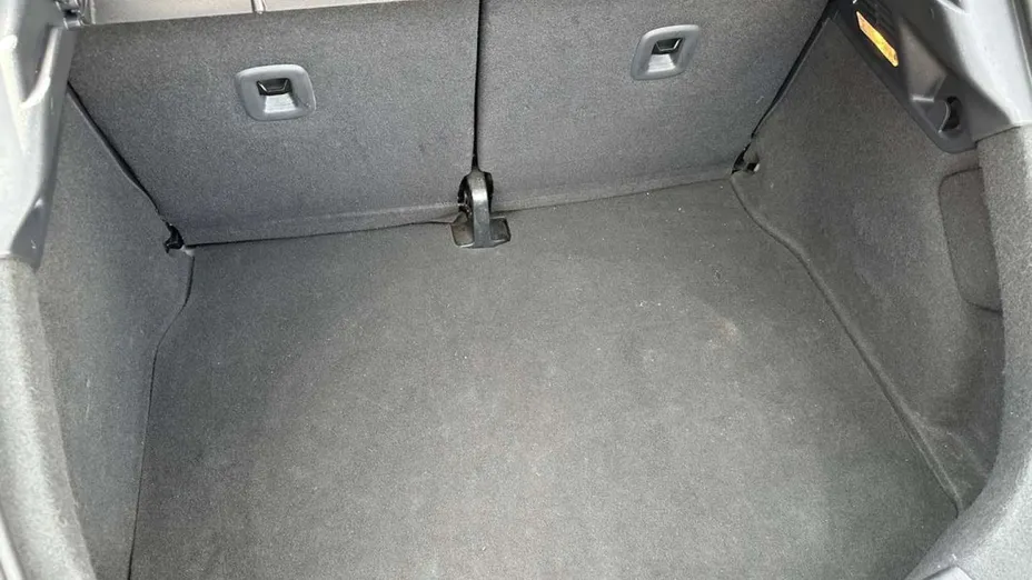 VOLKSWAGEN Beetle -