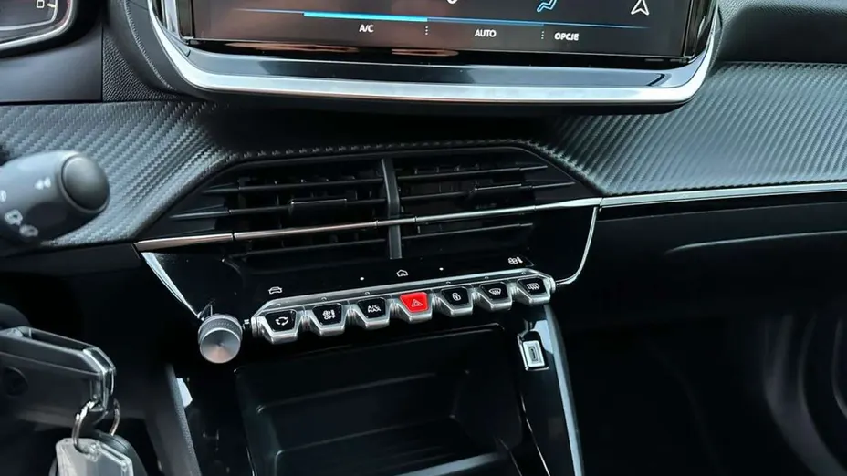 PEUGEOT 2008 -