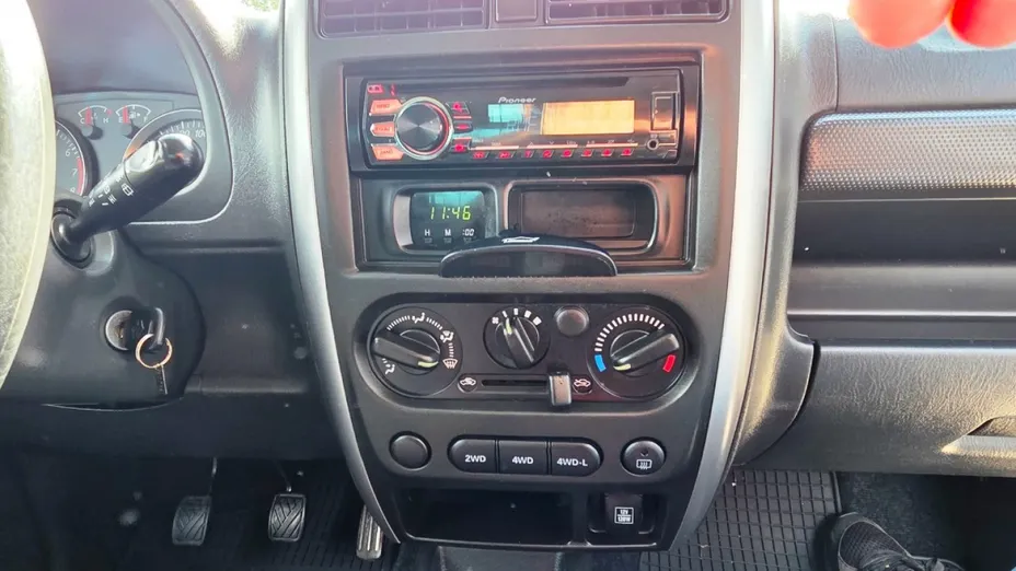 SUZUKI Jimny -