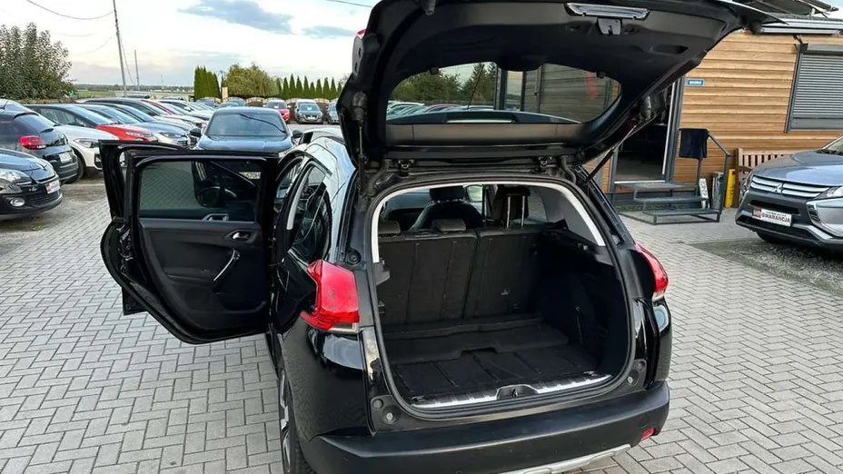PEUGEOT 2008 -