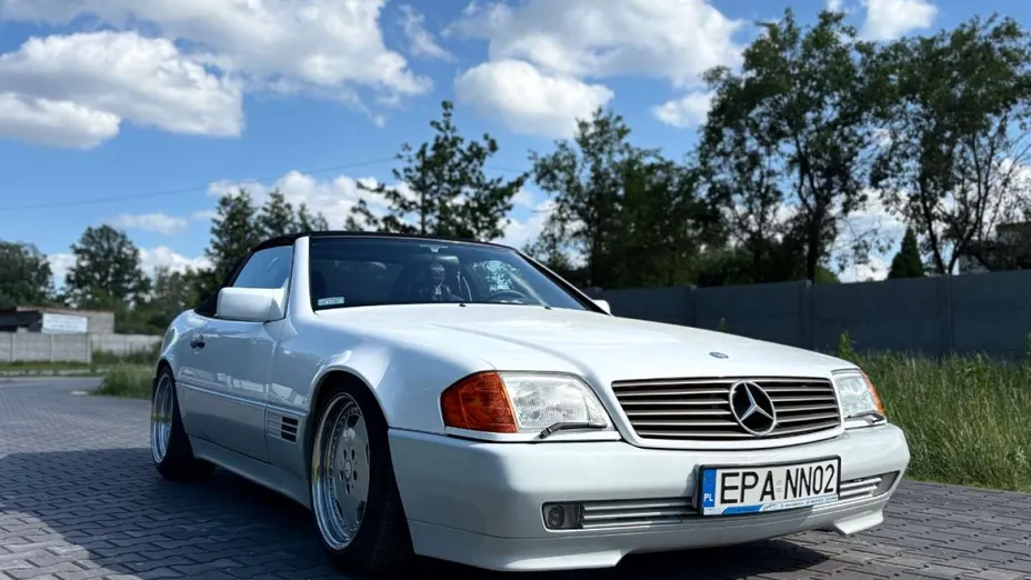 MERCEDES-BENZ SL -