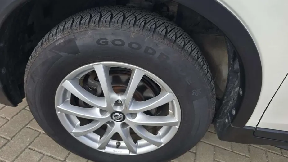 NISSAN X-Trail -