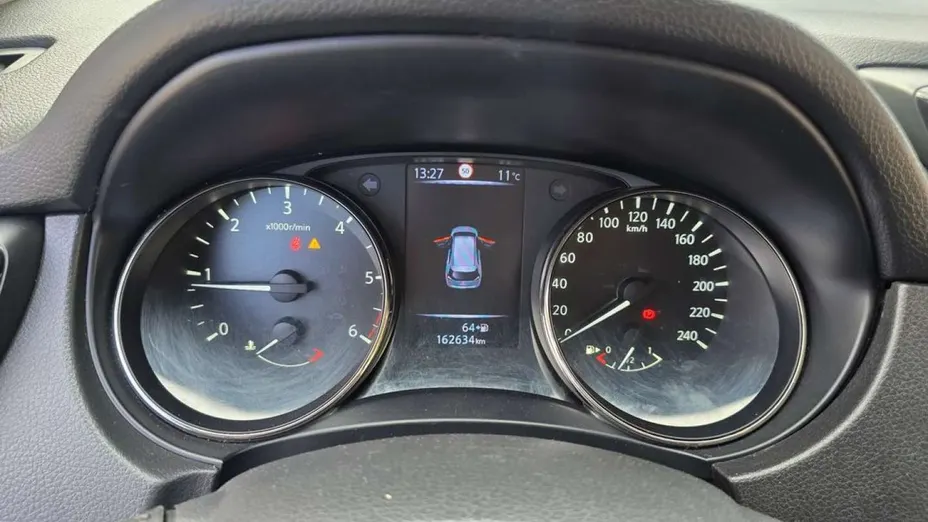 NISSAN X-Trail -