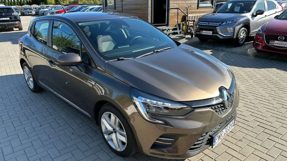 RENAULT Clio -