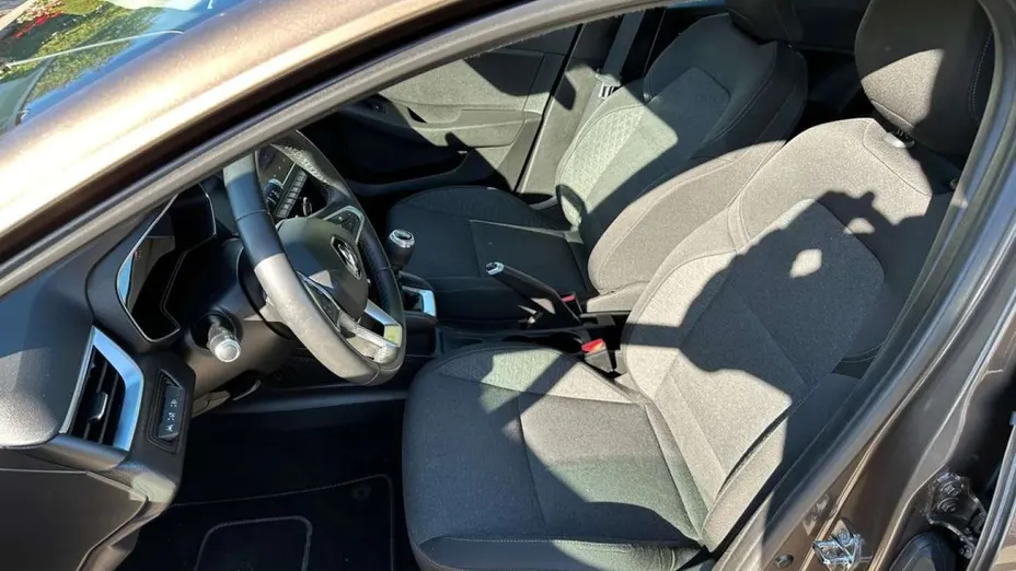 RENAULT Clio -
