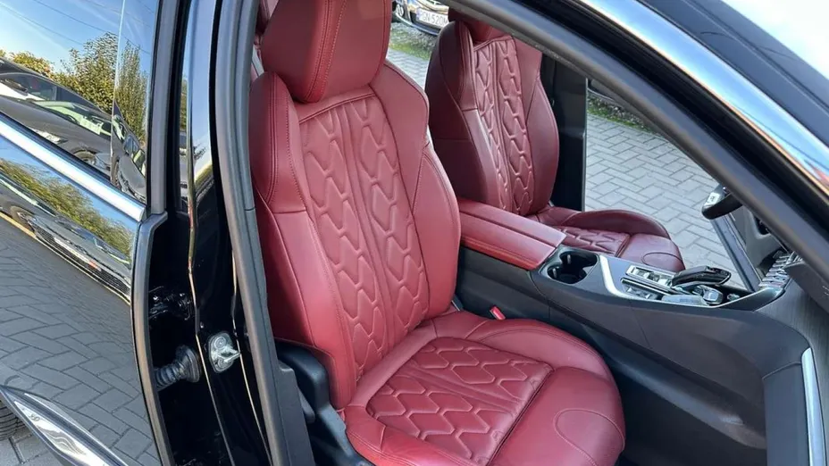 PEUGEOT 3008 -