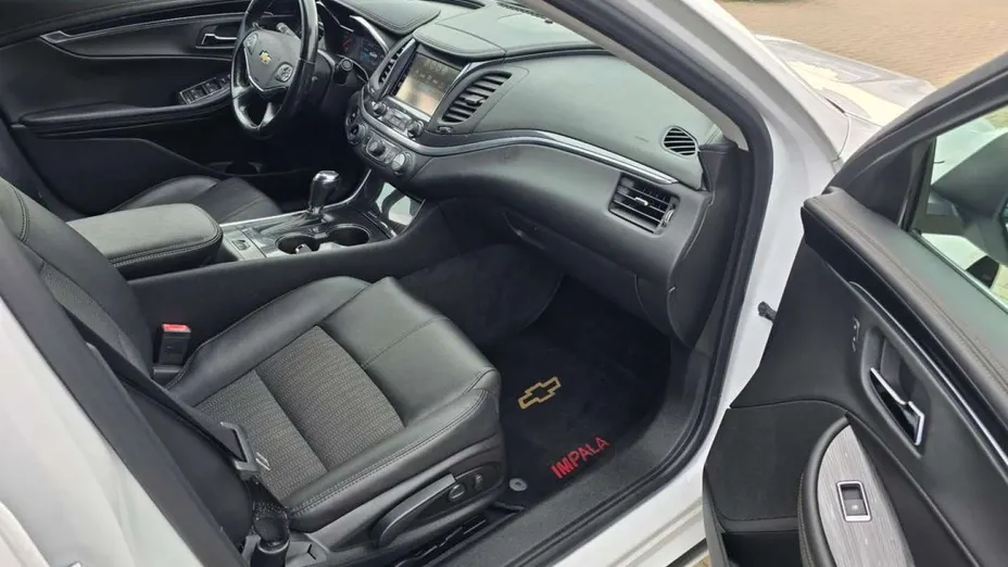 CHEVROLET Impala -