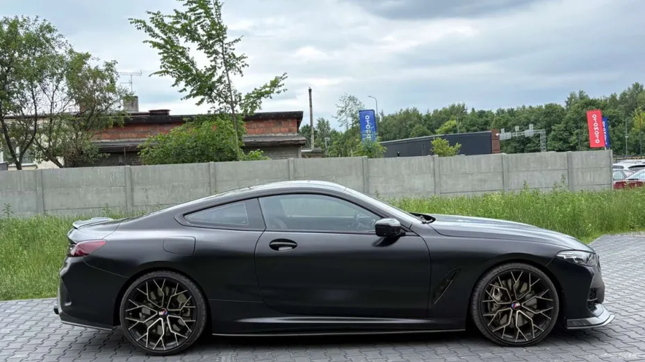 BMW Seria 8 -