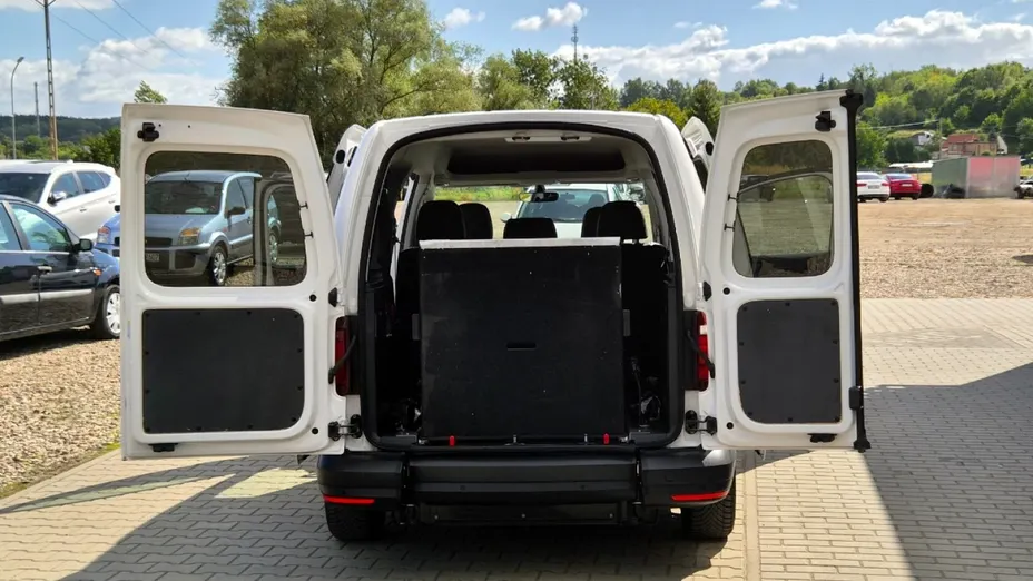 VOLKSWAGEN Caddy -