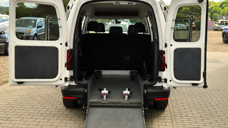 VOLKSWAGEN Caddy -