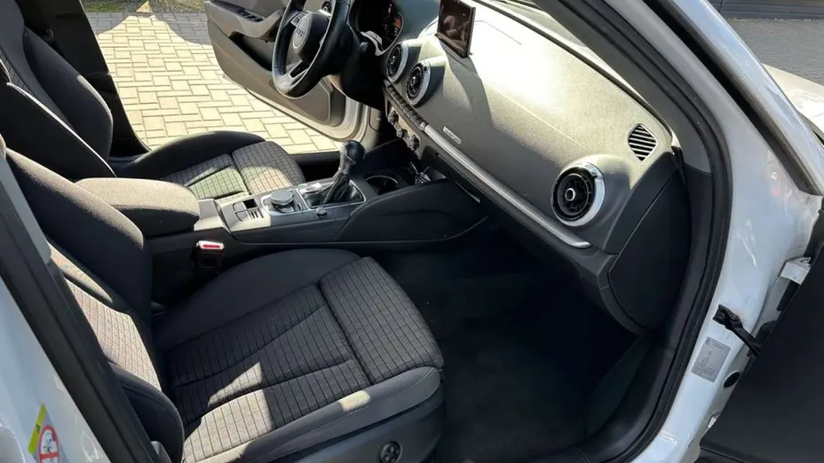 AUDI A3 Sportback -