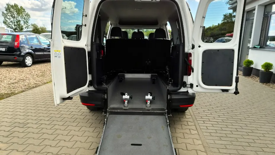 VOLKSWAGEN Caddy -