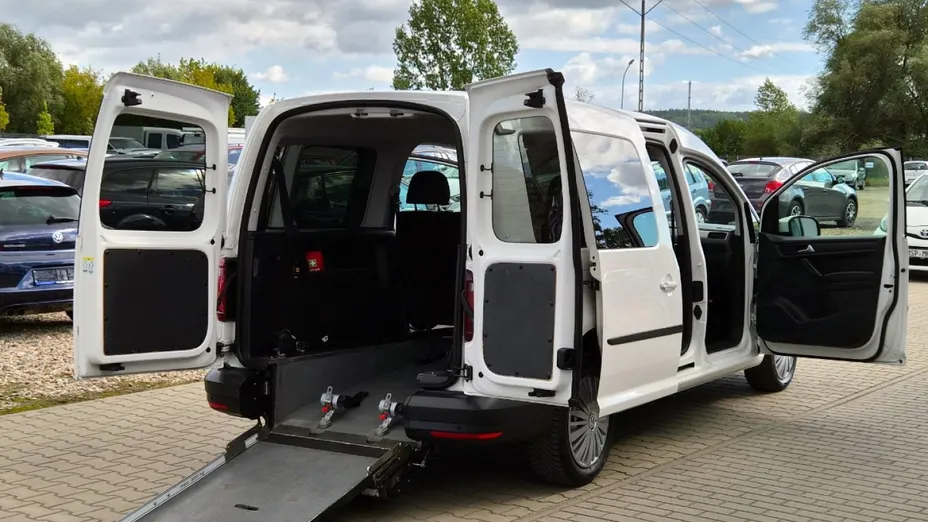 VOLKSWAGEN Caddy -