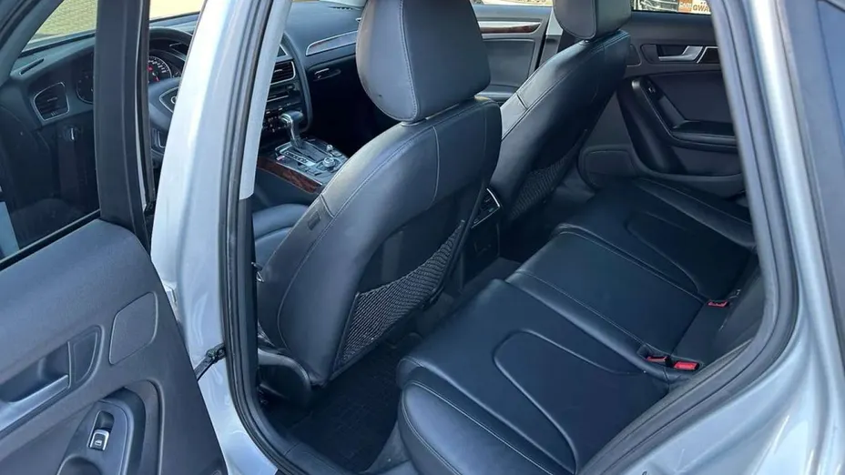 AUDI A4 -