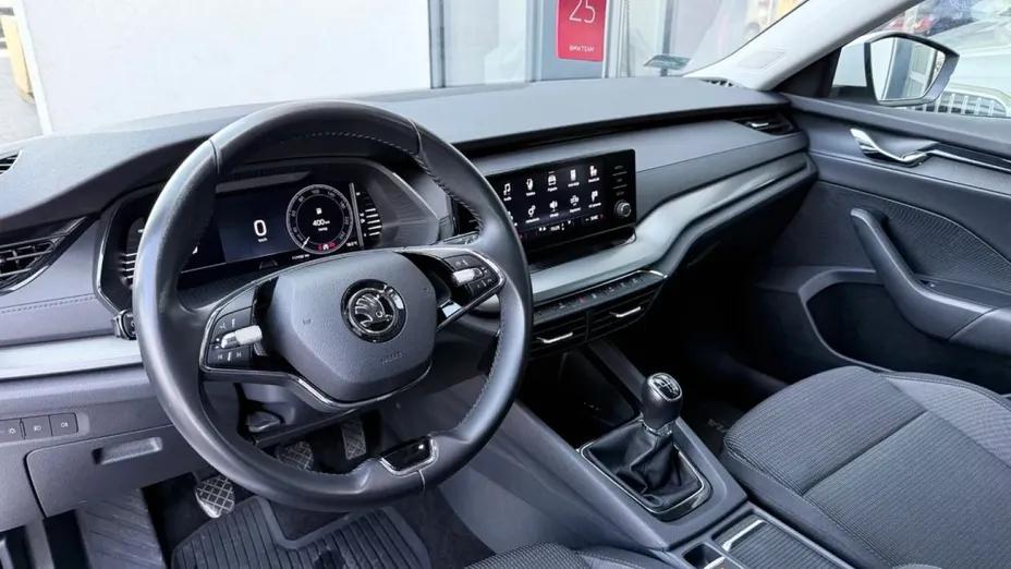 SKODA Octavia -