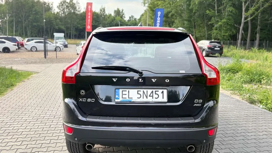 VOLVO XC60 -