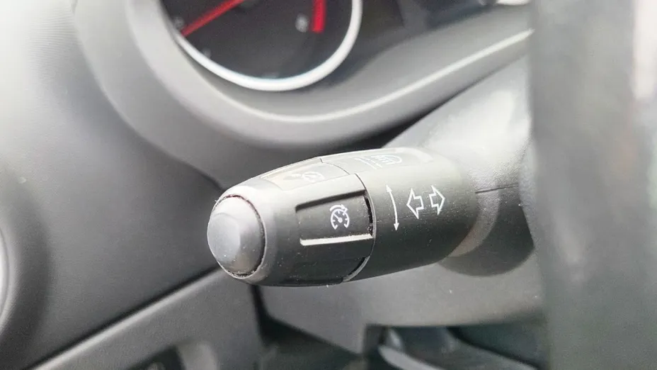 OPEL Corsa -