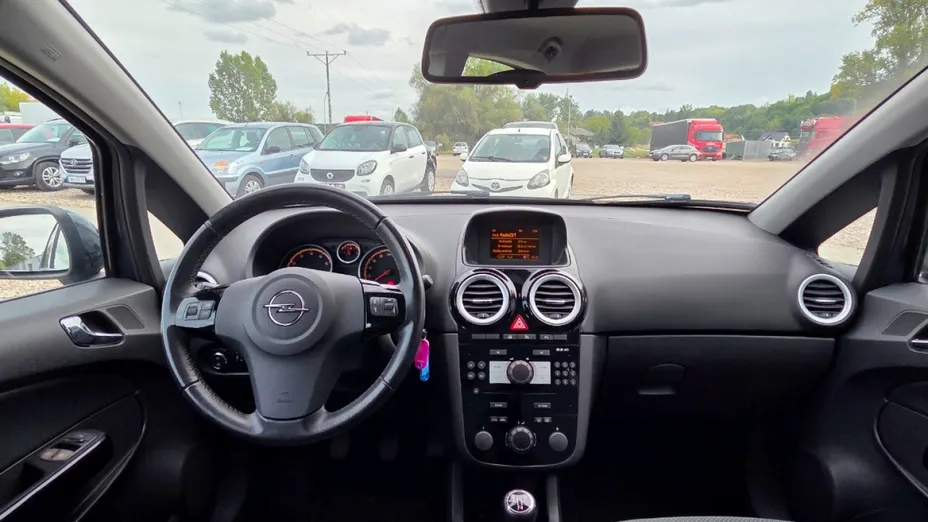 OPEL Corsa -