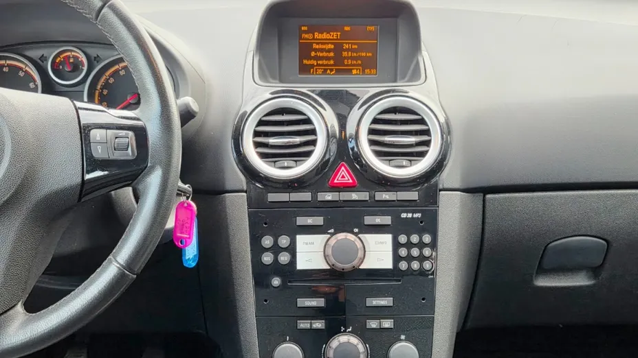 OPEL Corsa -