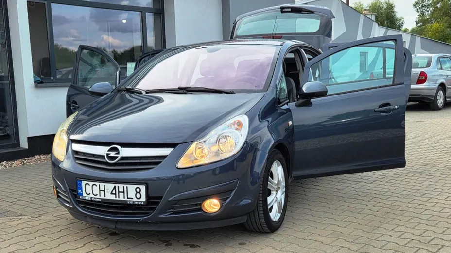 OPEL Corsa -