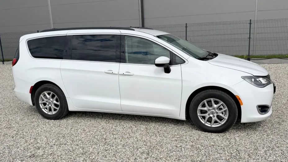 CHRYSLER Voyager -