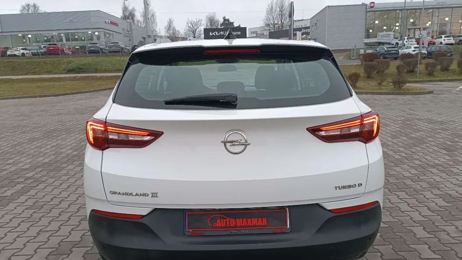 OPEL Grandland X -