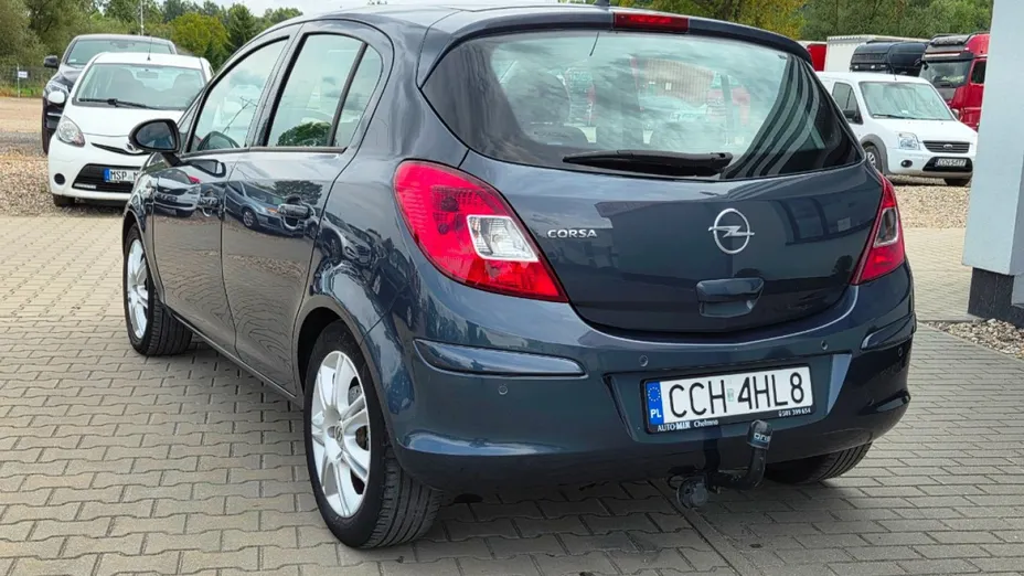 OPEL Corsa -