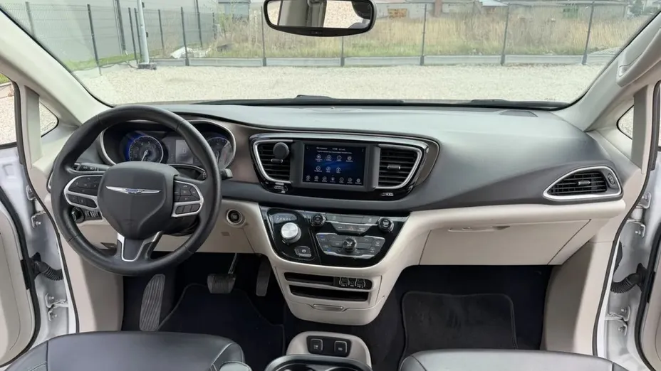 CHRYSLER Voyager -