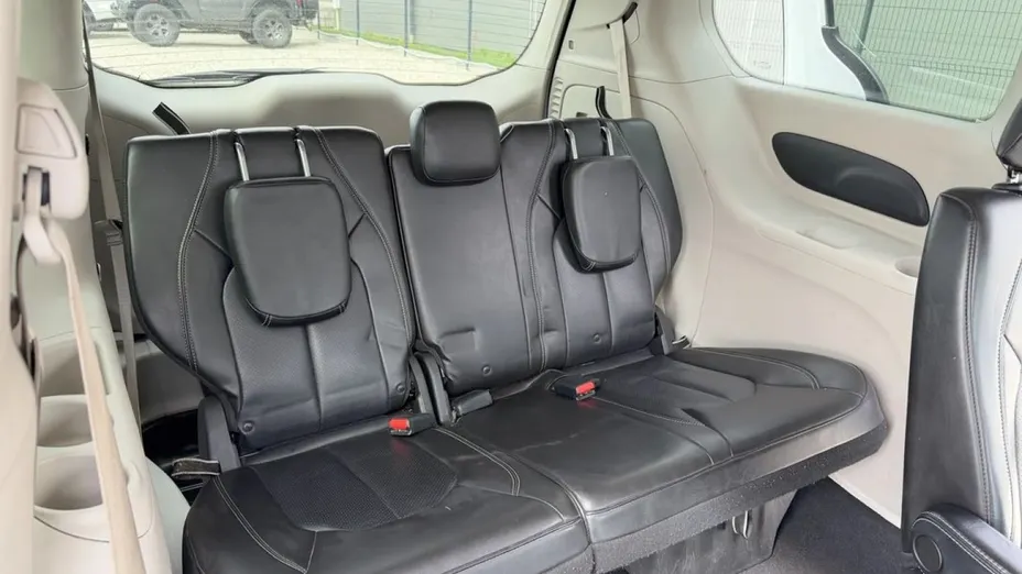 CHRYSLER Voyager -