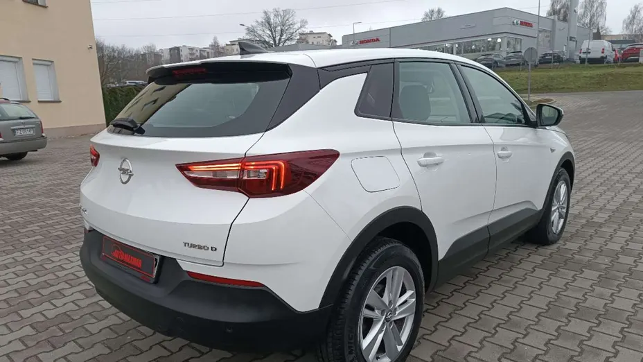 OPEL Grandland X -