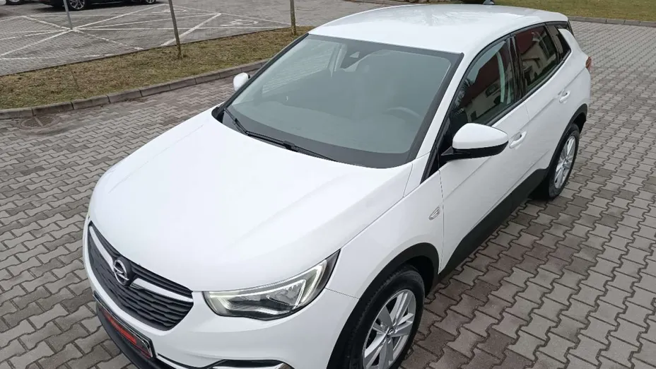 OPEL Grandland X -
