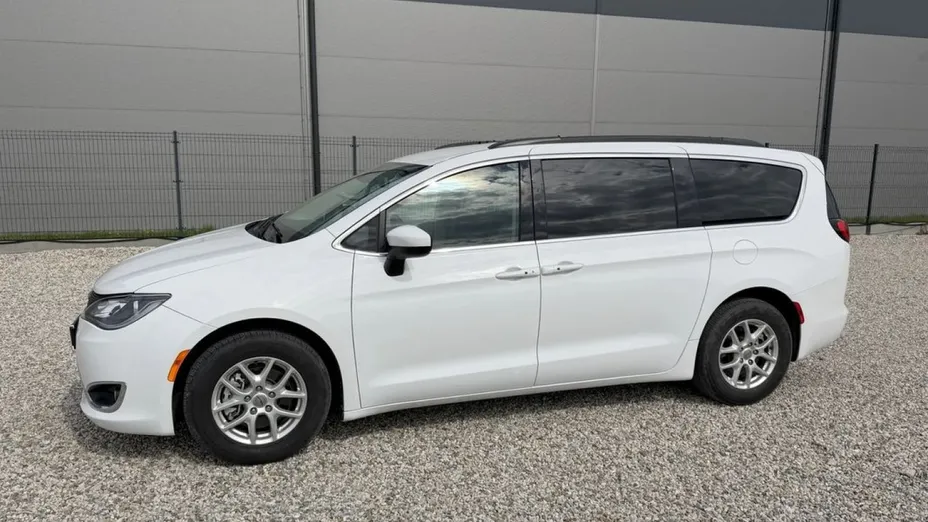 CHRYSLER Voyager -