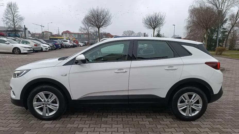 OPEL Grandland X -