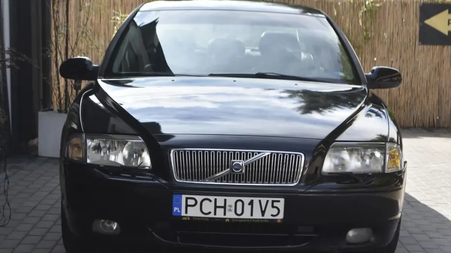 VOLVO S80 -