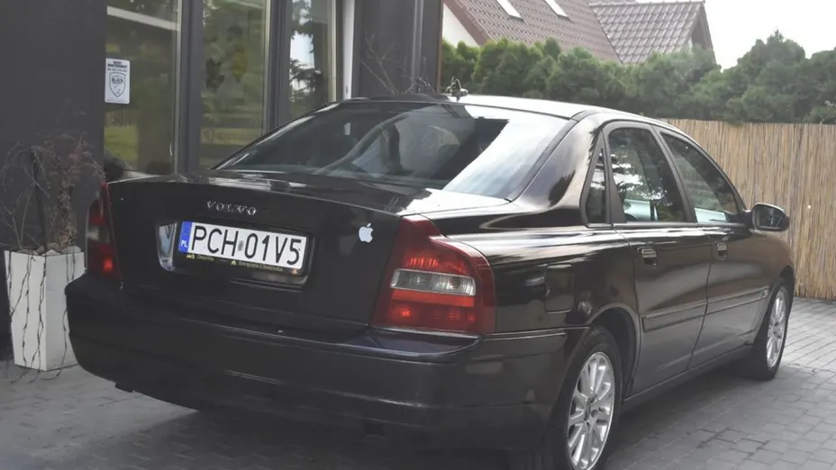 VOLVO S80 -