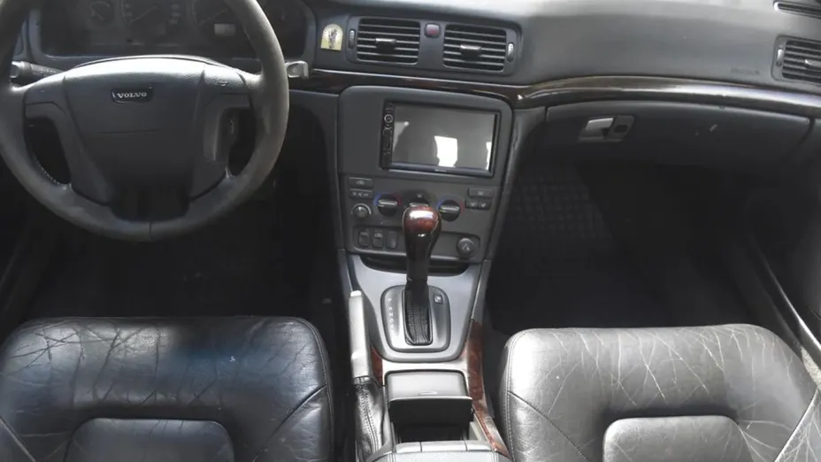 VOLVO S80 -
