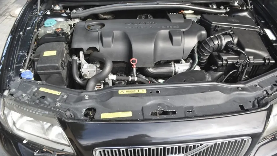 VOLVO S80 -