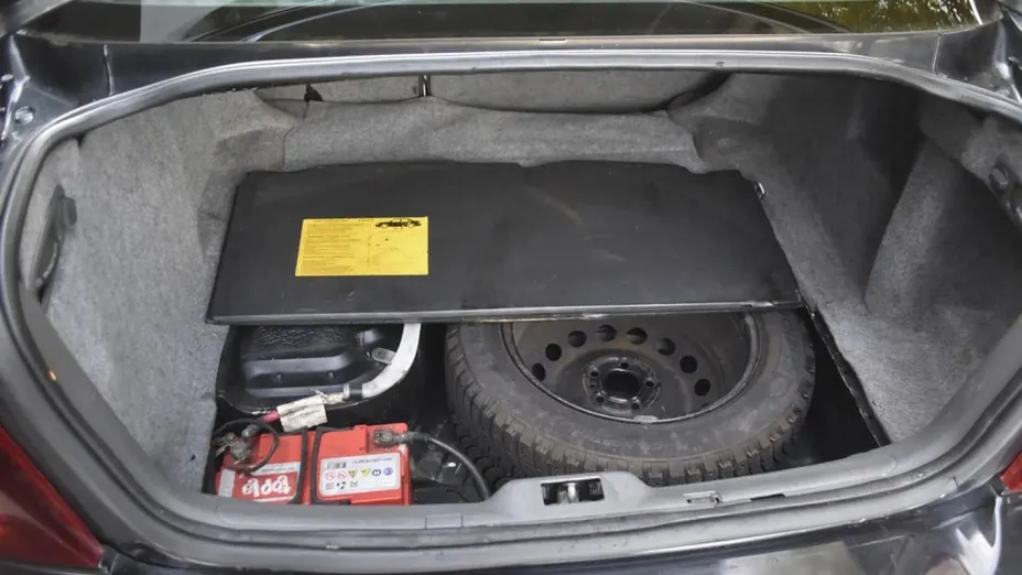 VOLVO S80 -
