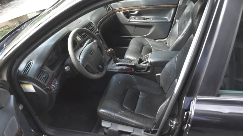 VOLVO S80 -