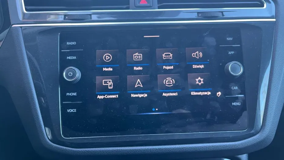 VOLKSWAGEN Tiguan -