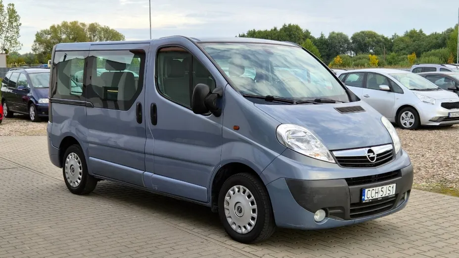 OPEL Vivaro -