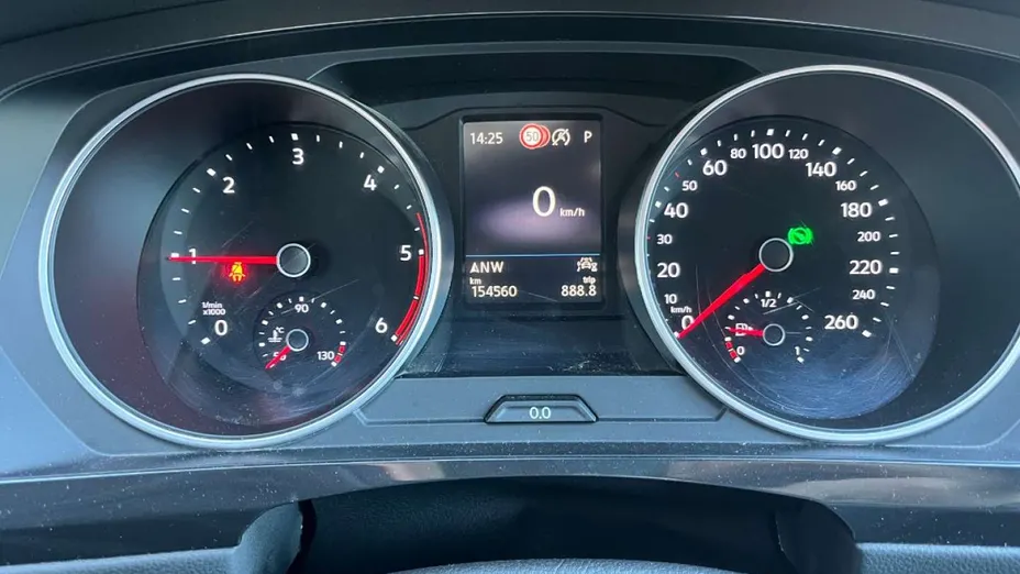 VOLKSWAGEN Tiguan -