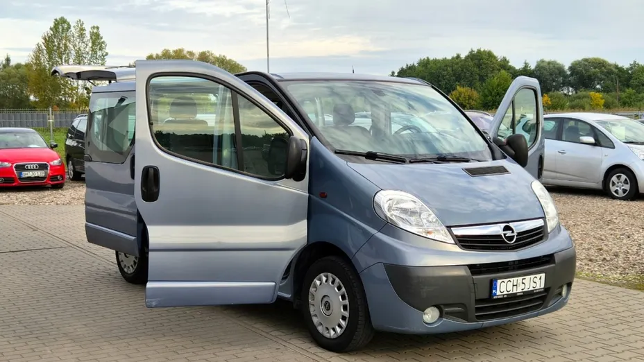 OPEL Vivaro -