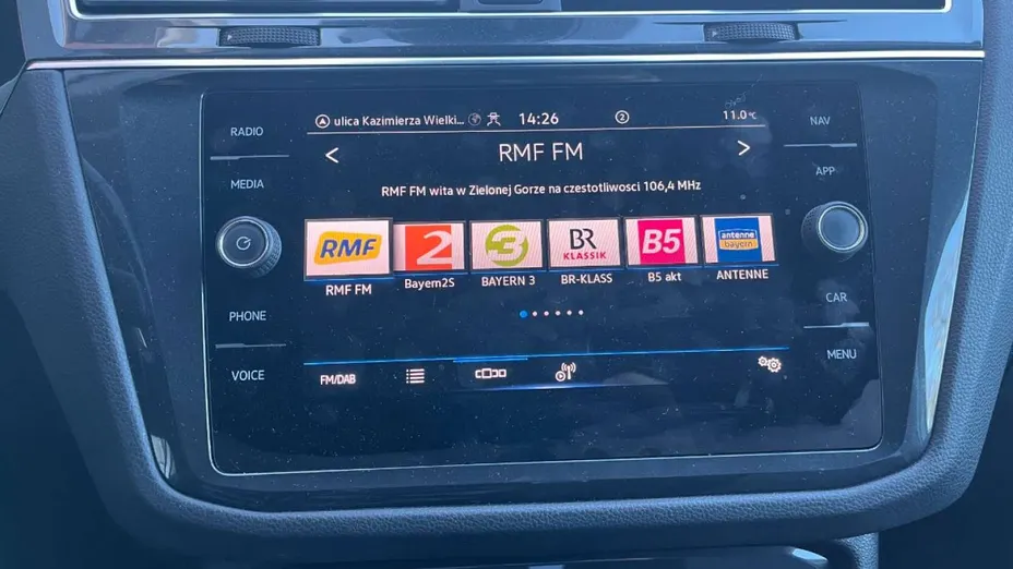 VOLKSWAGEN Tiguan -