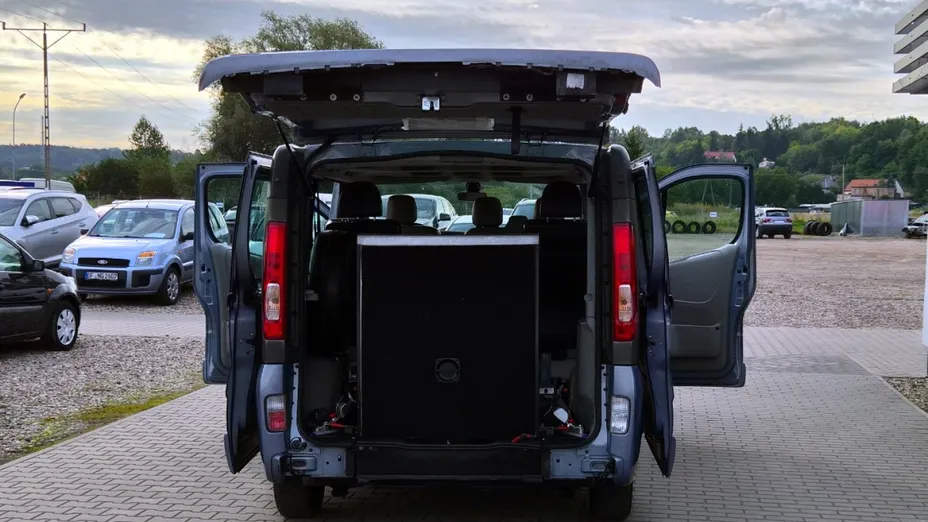 OPEL Vivaro -
