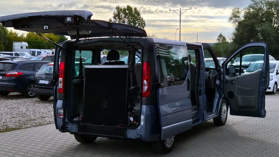 OPEL Vivaro -