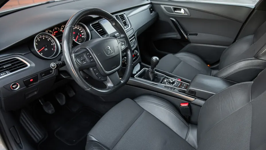 PEUGEOT 508 -